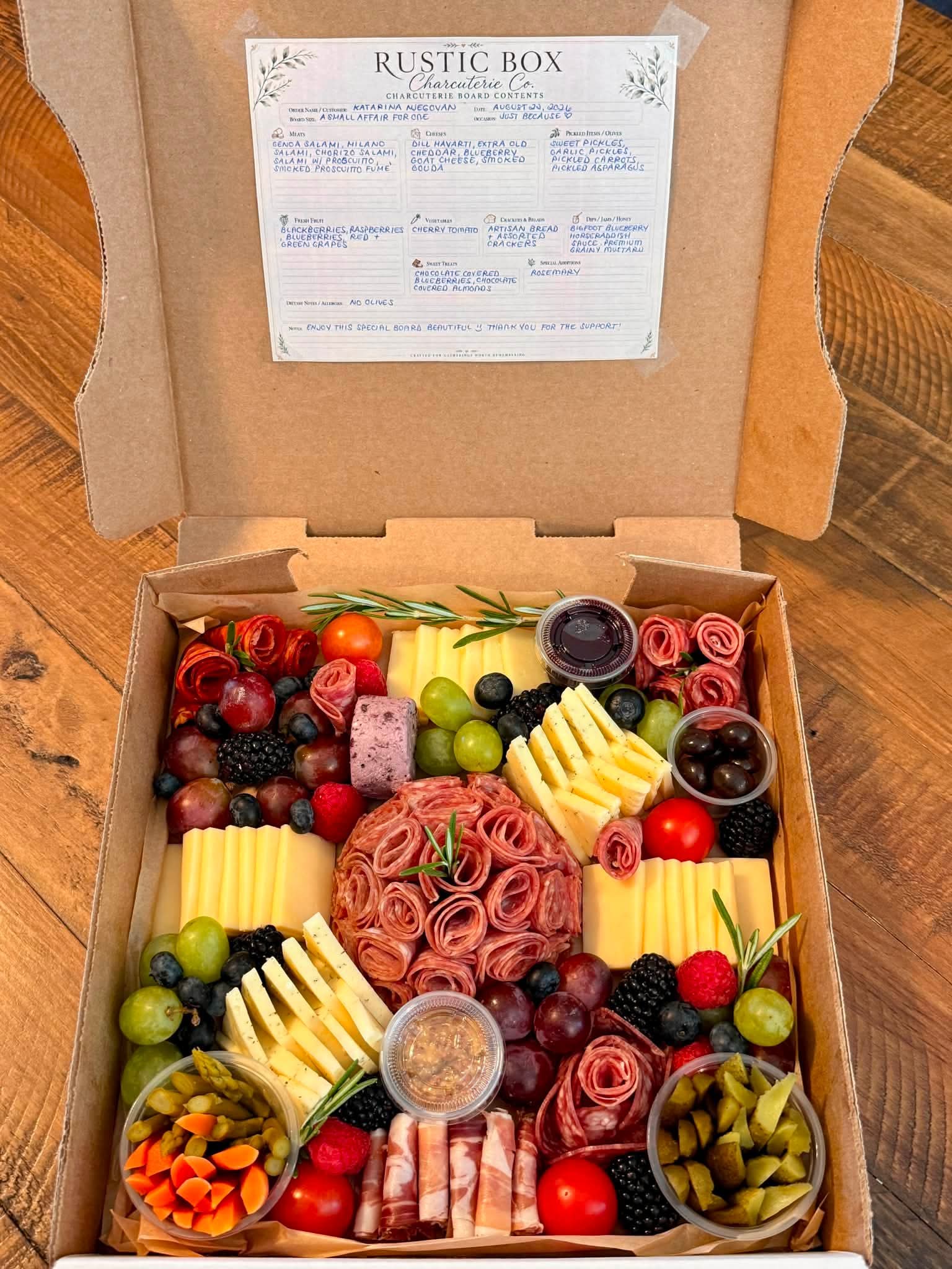 A ready-to-gift Rustic Box with a personalized contents card